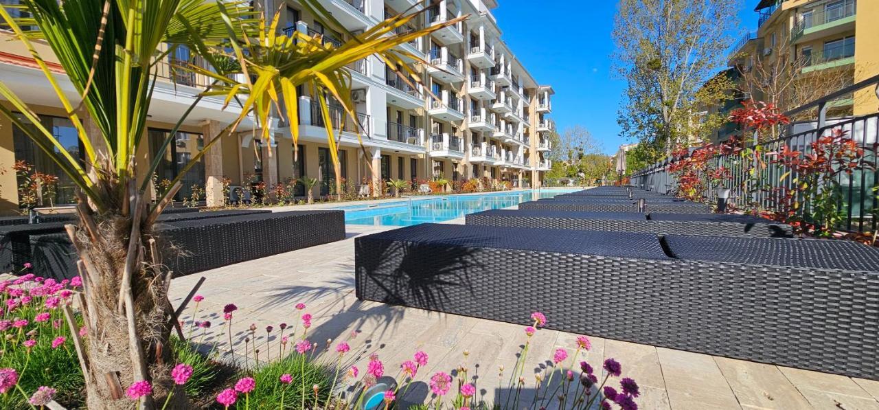 Emilia Romana Park 阳光海滩 外观 照片